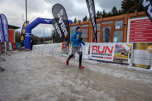 Starty a cílová fota Winter Skyrace 2019