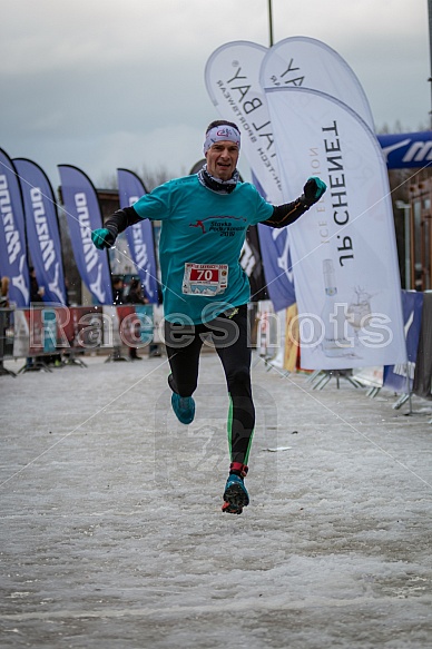 Starty a cílová fota Winter Skyrace 2019