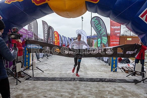 Starty a cílová fota Winter Skyrace 2019