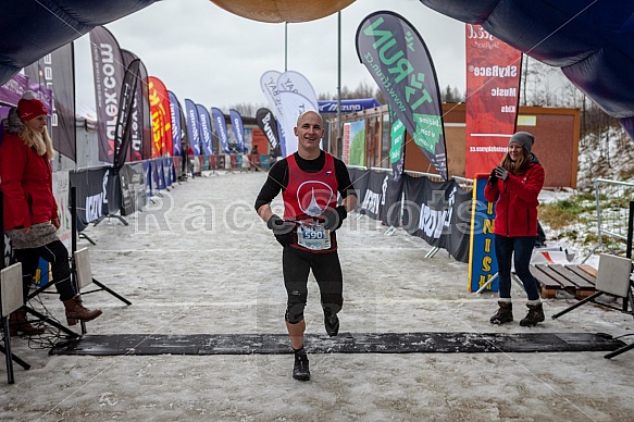 Starty a cílová fota Winter Skyrace 2019