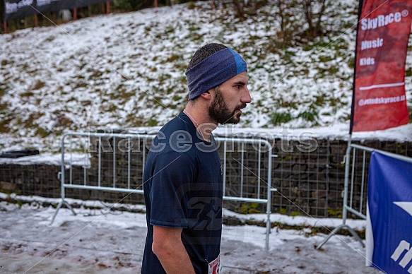 Starty a cílová fota Winter Skyrace 2019