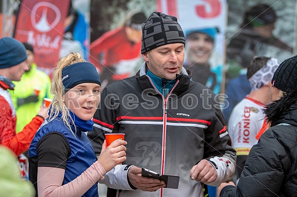 Starty a cílová fota Winter Skyrace 2019