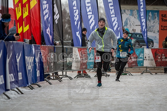 Starty a cílová fota Winter Skyrace 2019