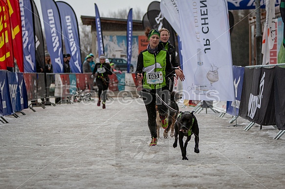 Starty a cílová fota Winter Skyrace 2019