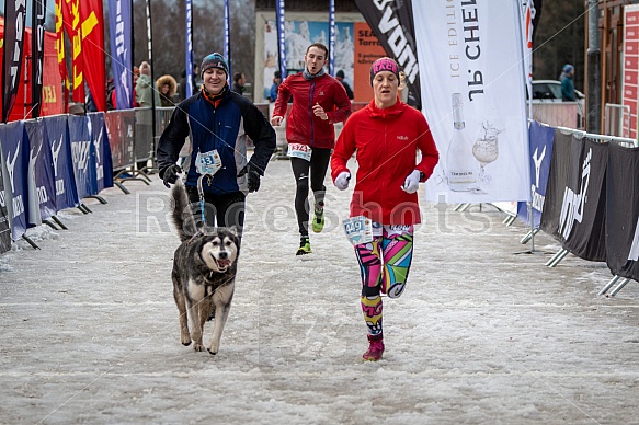 Starty a cílová fota Winter Skyrace 2019