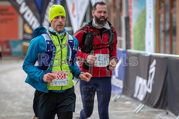 Starty a cílová fota Winter Skyrace 2019