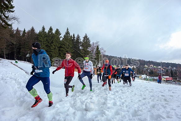 Starty a cílová fota Winter Skyrace 2019