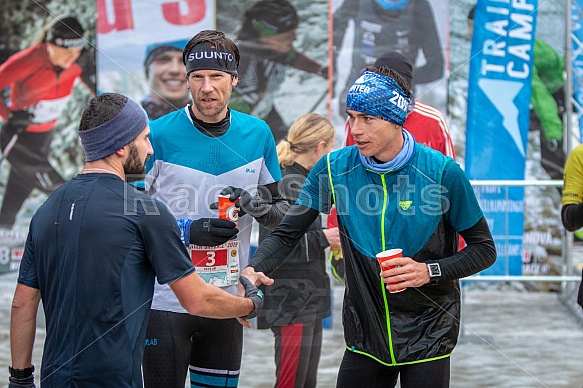 Starty a cílová fota Winter Skyrace 2019