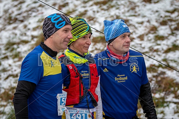 Starty a cílová fota Winter Skyrace 2019