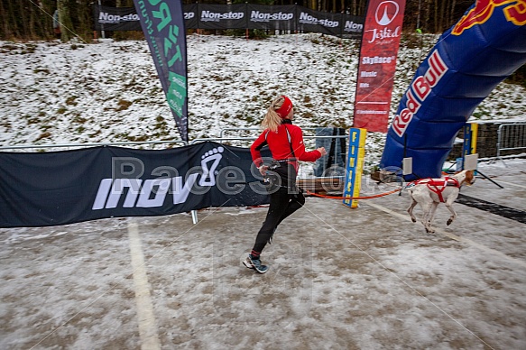 Starty a cílová fota Winter Skyrace 2019