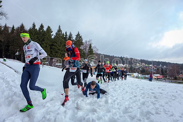 Starty a cílová fota Winter Skyrace 2019