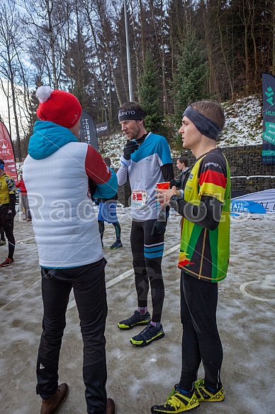 Starty a cílová fota Winter Skyrace 2019