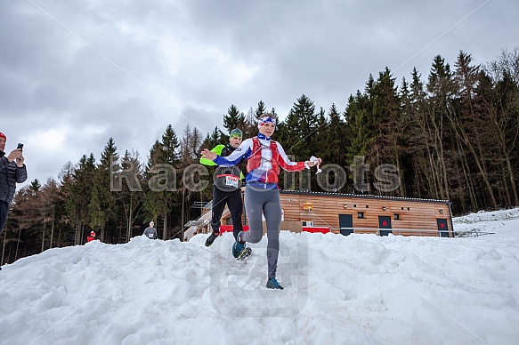 Starty a cílová fota Winter Skyrace 2019