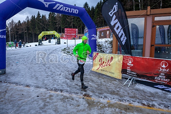 Starty a cílová fota Winter Skyrace 2019