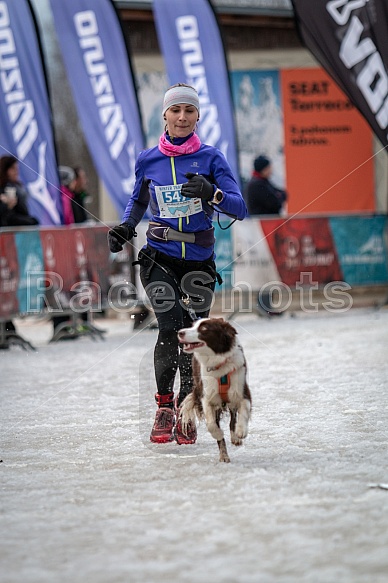 Starty a cílová fota Winter Skyrace 2019