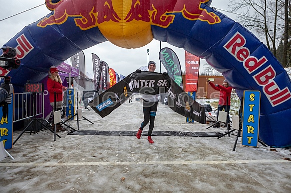 Starty a cílová fota Winter Skyrace 2019