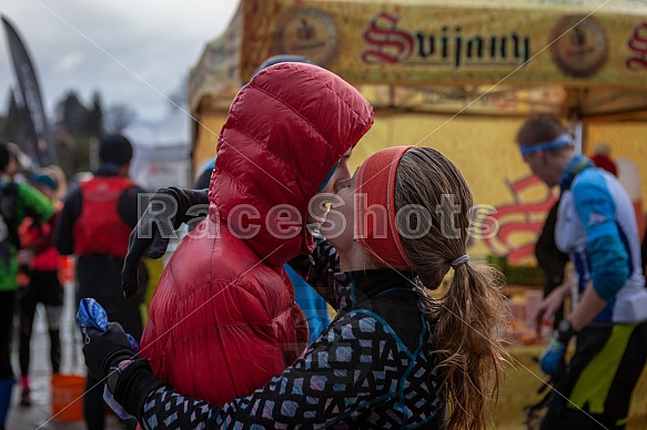 Starty a cílová fota Winter Skyrace 2019
