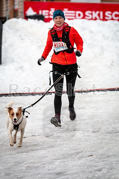 Starty a cílová fota Winter Skyrace 2019
