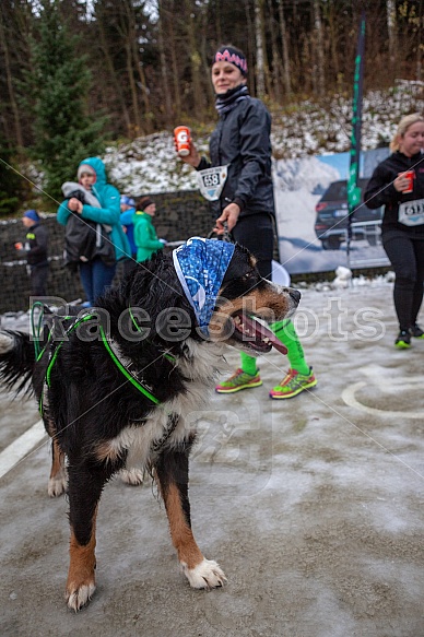 Starty a cílová fota Winter Skyrace 2019