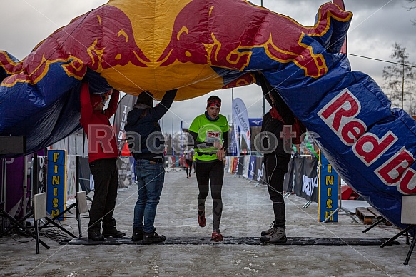 Starty a cílová fota Winter Skyrace 2019
