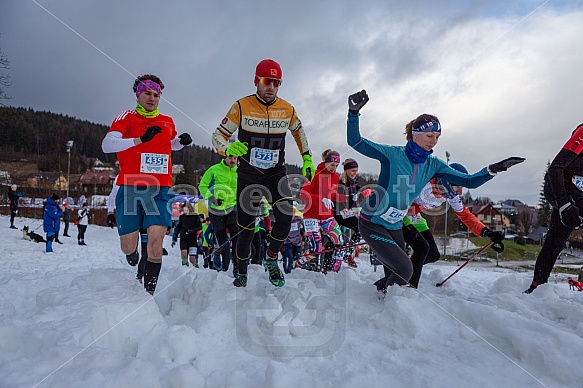 Starty a cílová fota Winter Skyrace 2019