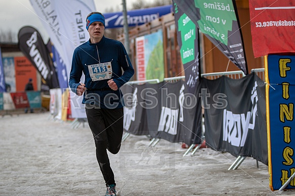 Starty a cílová fota Winter Skyrace 2019