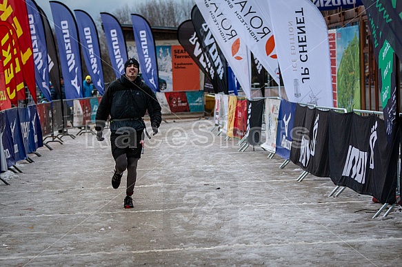 Starty a cílová fota Winter Skyrace 2019