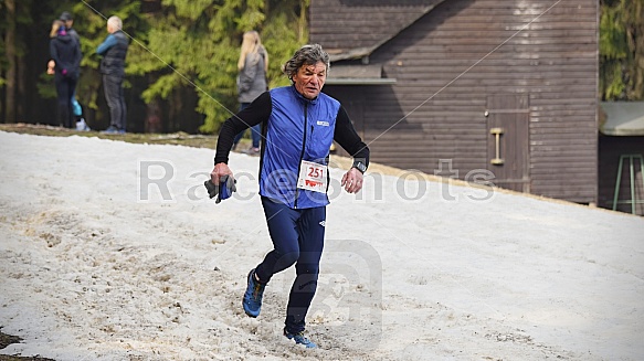 První seběh Ještěd Skyrace