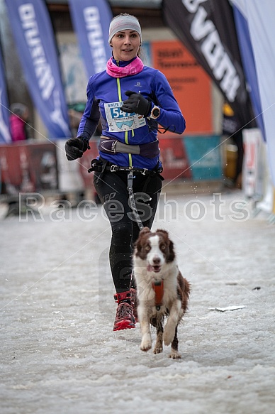 Starty a cílová fota Winter Skyrace 2019