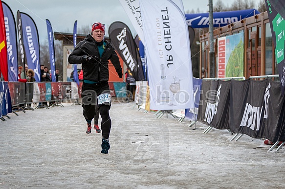 Starty a cílová fota Winter Skyrace 2019