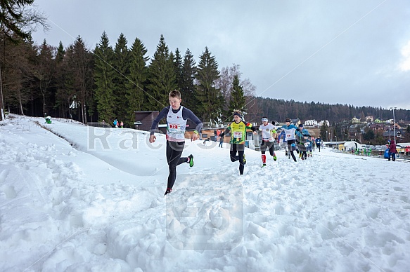 Starty a cílová fota Winter Skyrace 2019