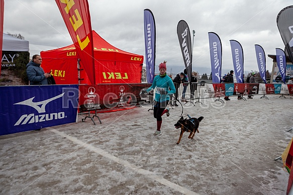 Starty a cílová fota Winter Skyrace 2019
