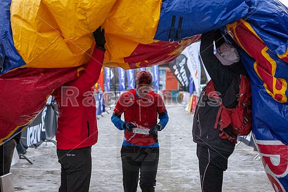 Starty a cílová fota Winter Skyrace 2019