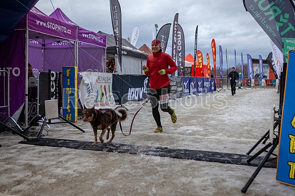 Starty a cílová fota Winter Skyrace 2019