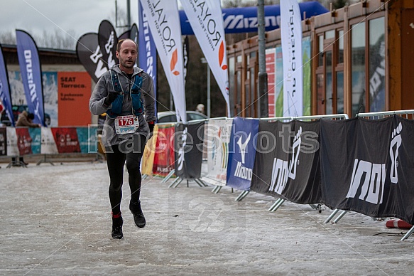Starty a cílová fota Winter Skyrace 2019