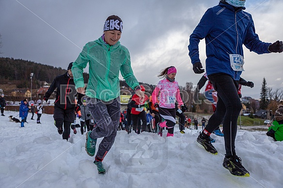 Starty a cílová fota Winter Skyrace 2019