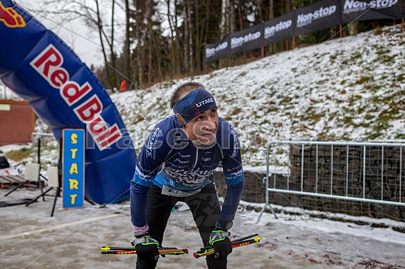 Starty a cílová fota Winter Skyrace 2019