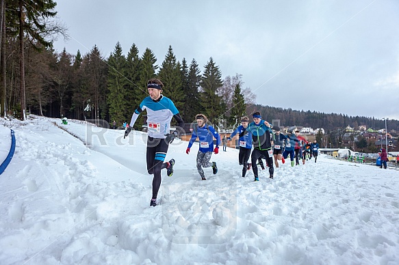 Starty a cílová fota Winter Skyrace 2019