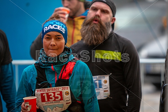 Starty a cílová fota Winter Skyrace 2019