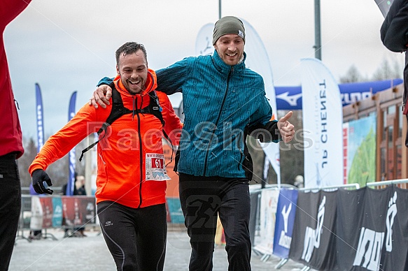 Starty a cílová fota Winter Skyrace 2019