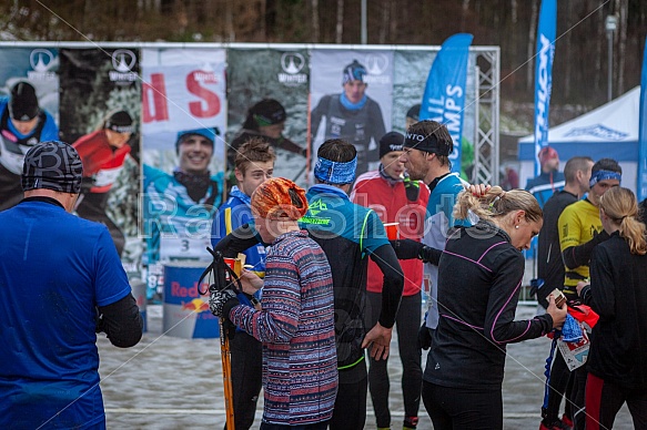 Starty a cílová fota Winter Skyrace 2019