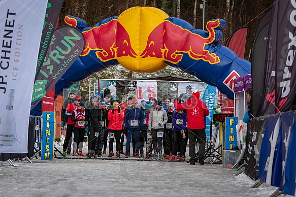 Starty a cílová fota Winter Skyrace 2019