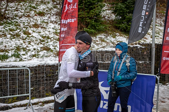 Starty a cílová fota Winter Skyrace 2019
