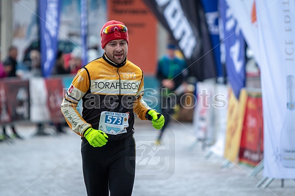 Starty a cílová fota Winter Skyrace 2019