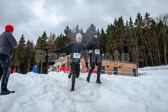 Starty a cílová fota Winter Skyrace 2019