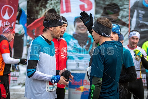 Starty a cílová fota Winter Skyrace 2019
