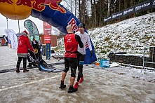 Starty a cílová fota Winter Skyrace 2019